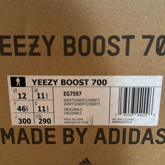 YEEZY Boost 700 Inertia Size 12 - Picture 8 of 11